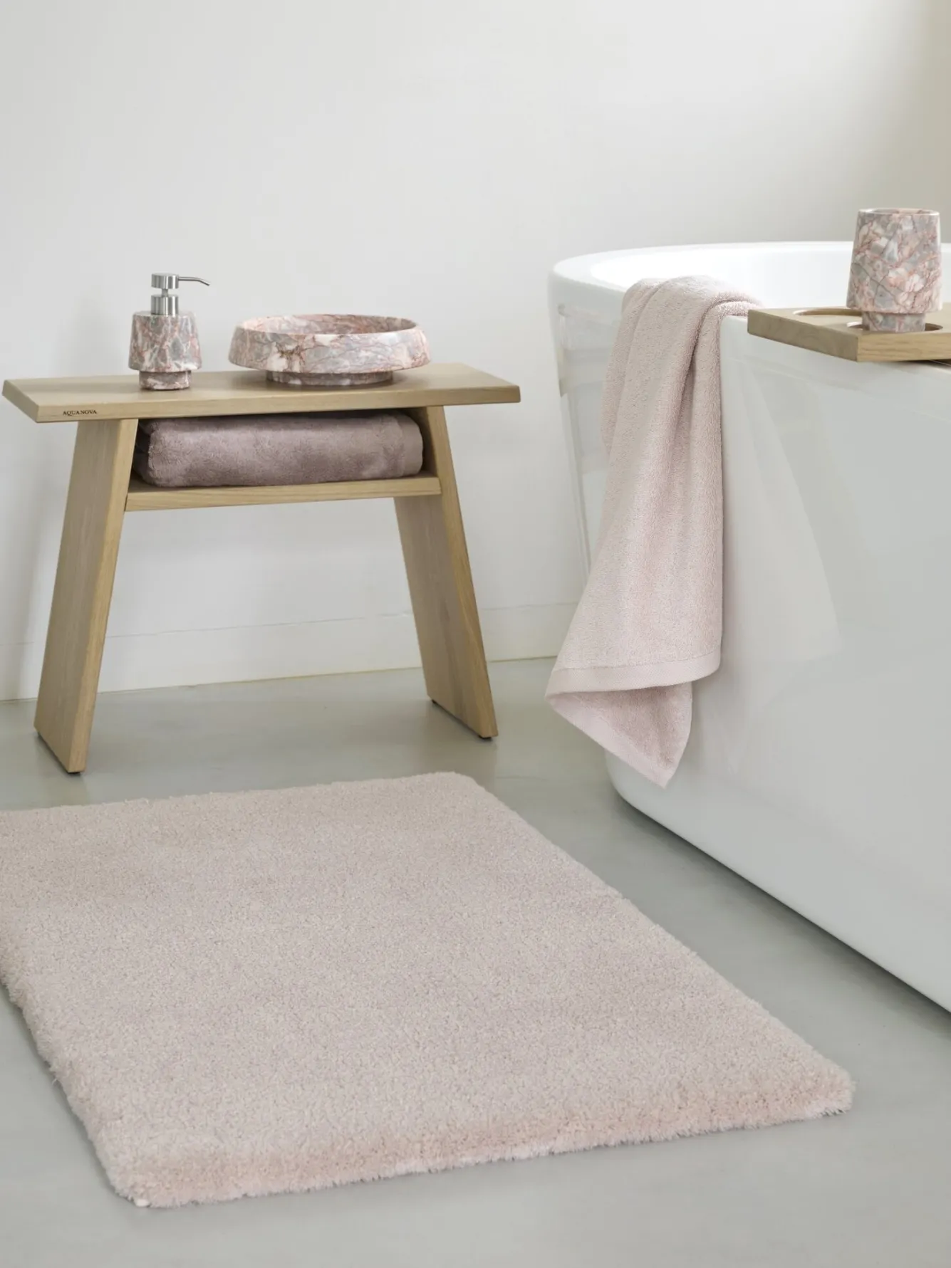 Aquanova Aquanova MAURO bath mat Cameo