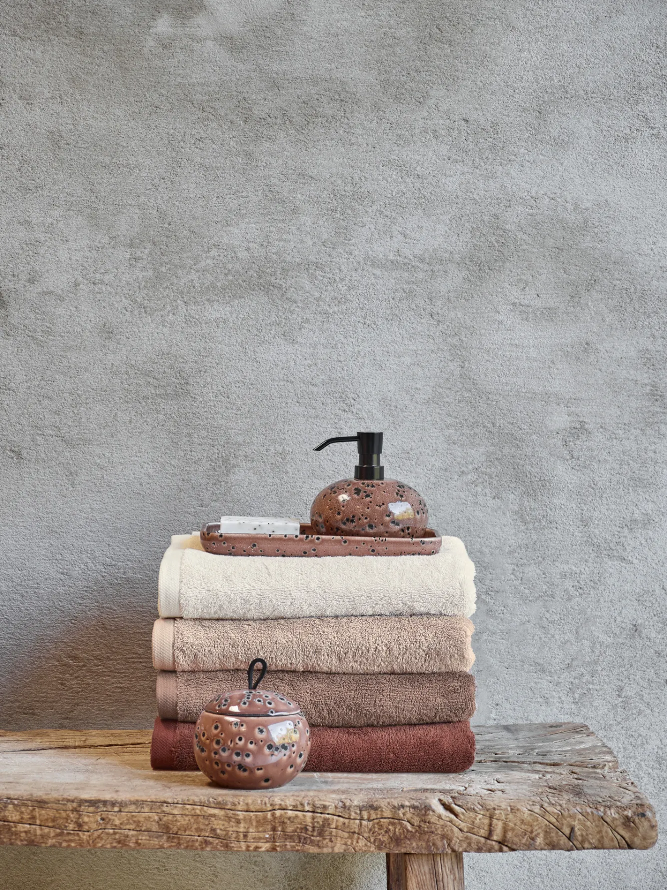 Aquanova Bath mat LONDON color Camel-155
