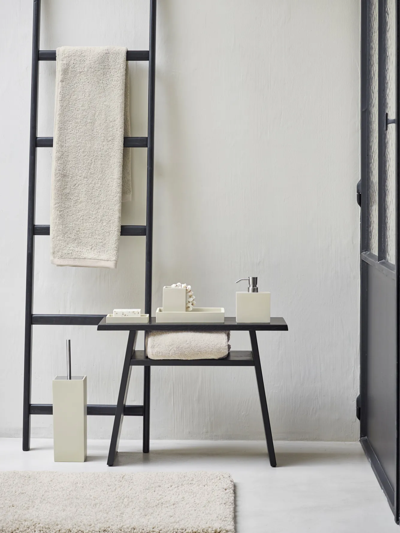 Aquanova Bath mat LOA color Linen-16