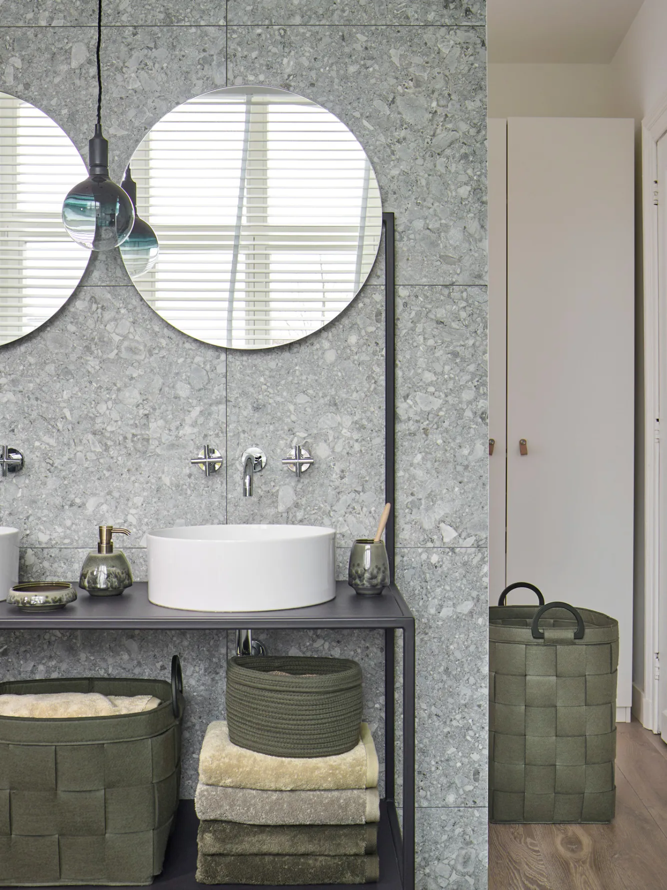 Aquanova Bath textiles LONDON color Taiga-302