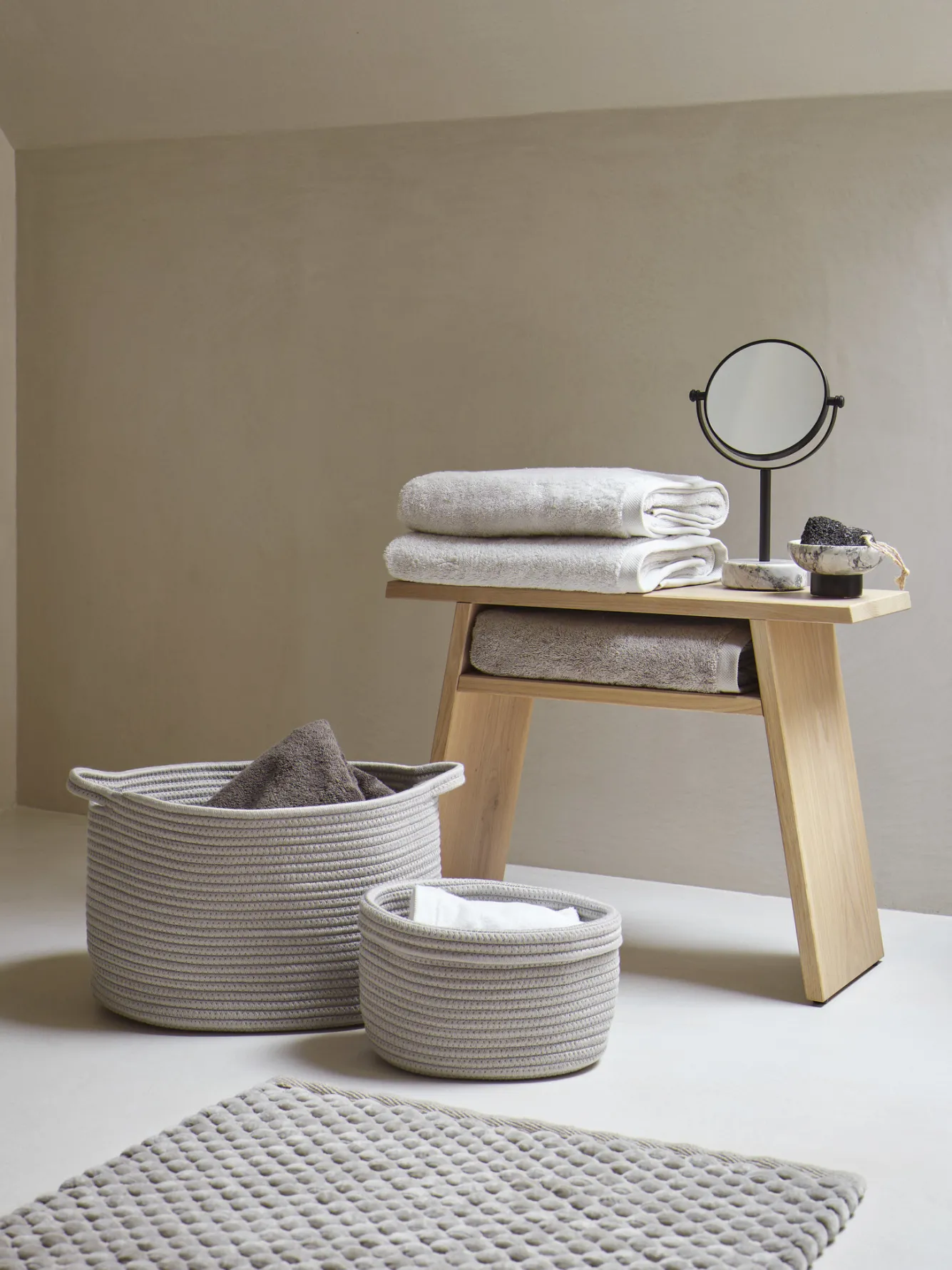 Aquanova Bath textiles LONDON color Salt-103