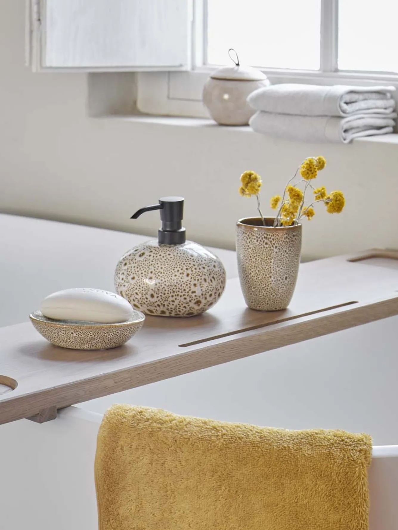 Aquanova Bath towel 70x130 cm LONDON color Mimosa-122 (set/3)