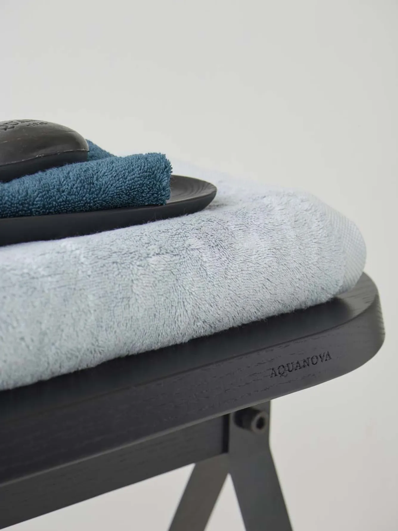 Aquanova Bath towel 70x130 cm LONDON color Ice-916 (set/3)