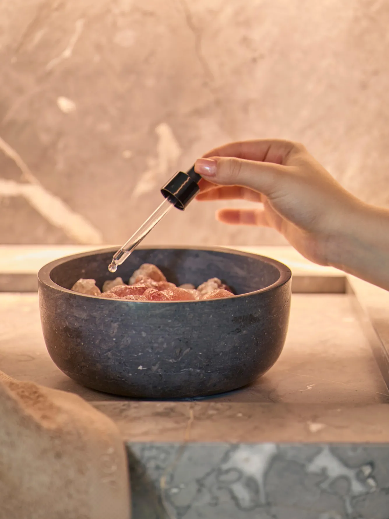 Aquanova Bowl with lid HAMMAM Dark Gray (HAMSHM-98)