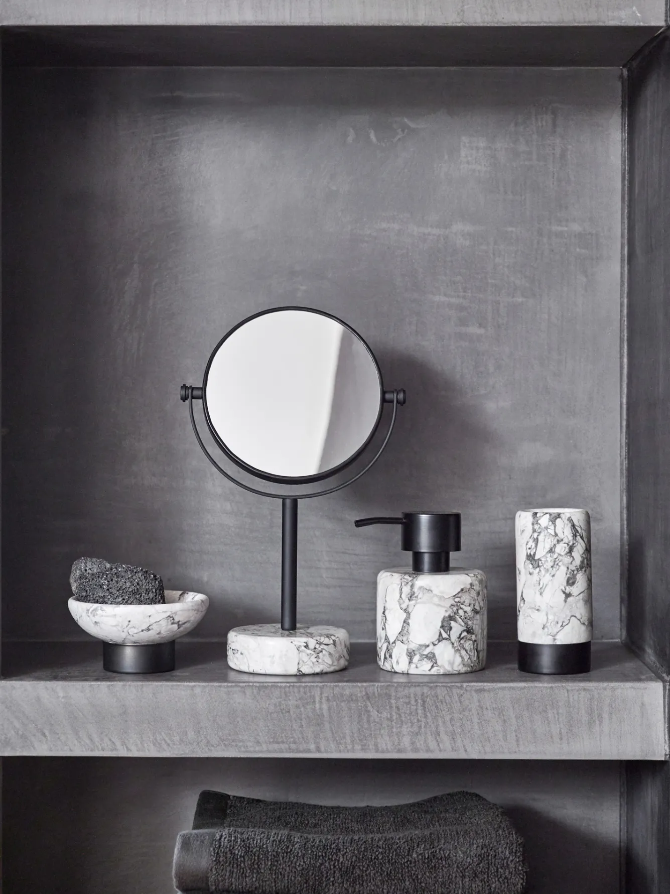 Aquanova Cosmetic mirror NERO color Alba (grey)
