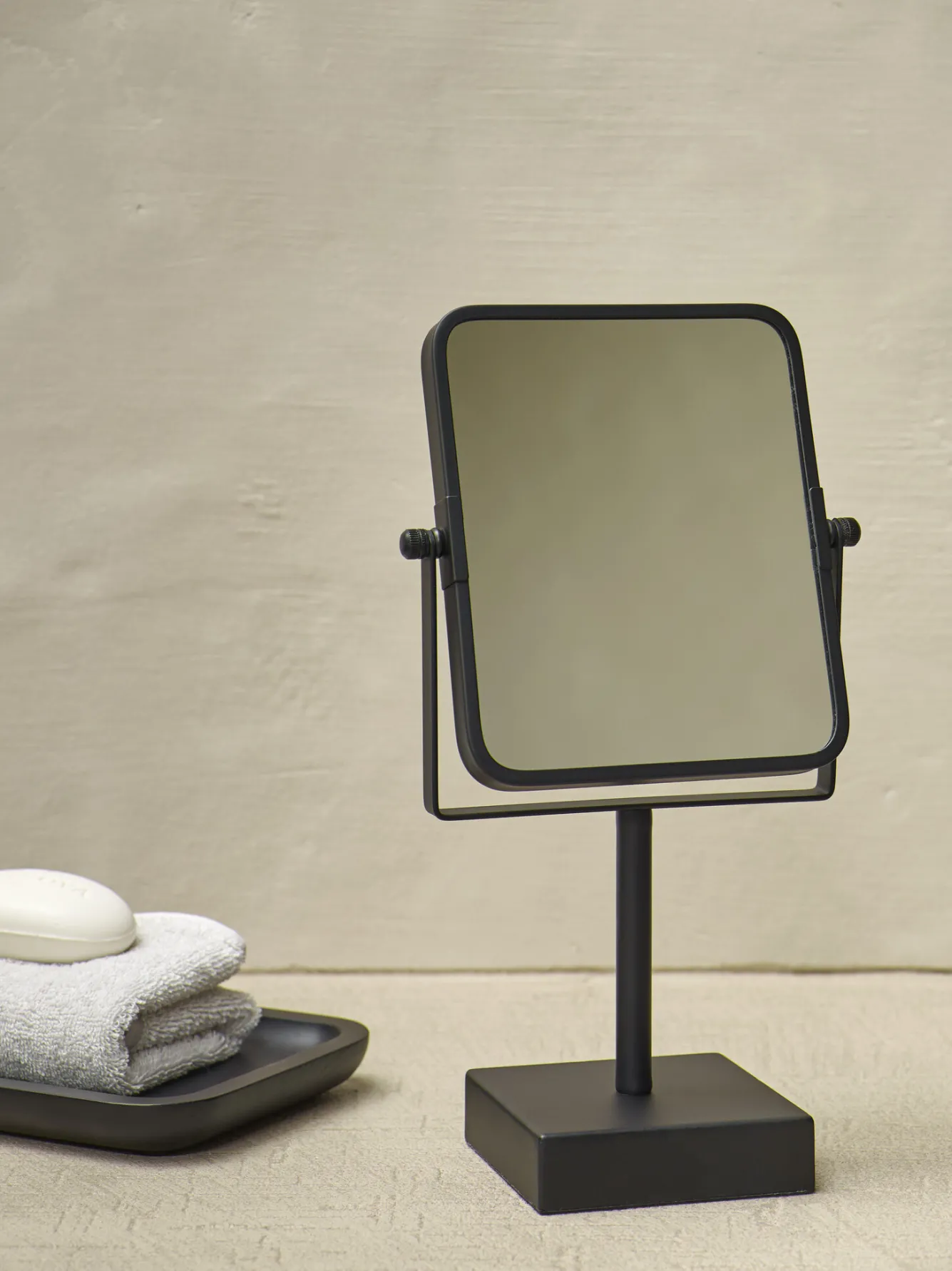 Aquanova Cosmetic mirror DAX color Black-09 (black)