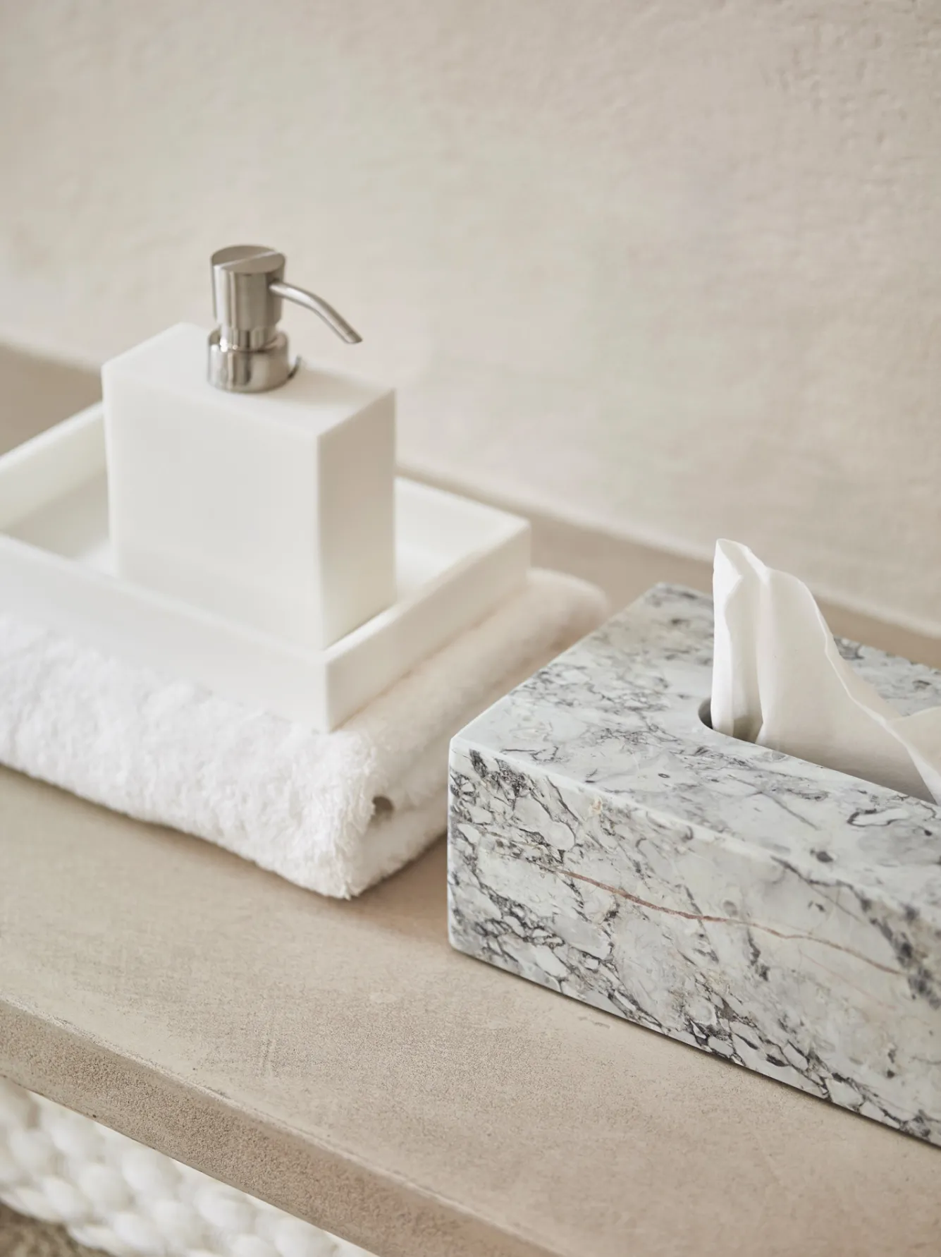 Aquanova Cup / toothbrush holder NERO color Alba (gray)