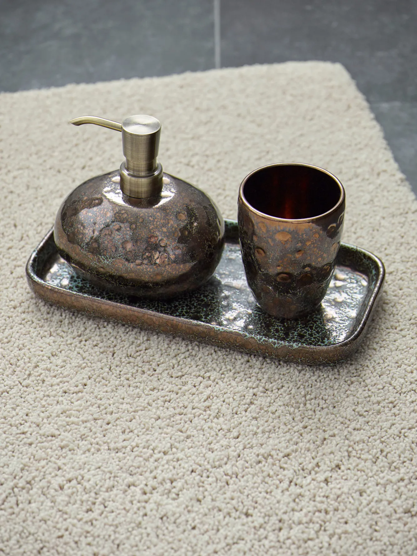 Aquanova Giftbox Ugo soap dispenser Vintage Bronze  Paris soap Agrumes (GIFTUGODIS854-AGR)