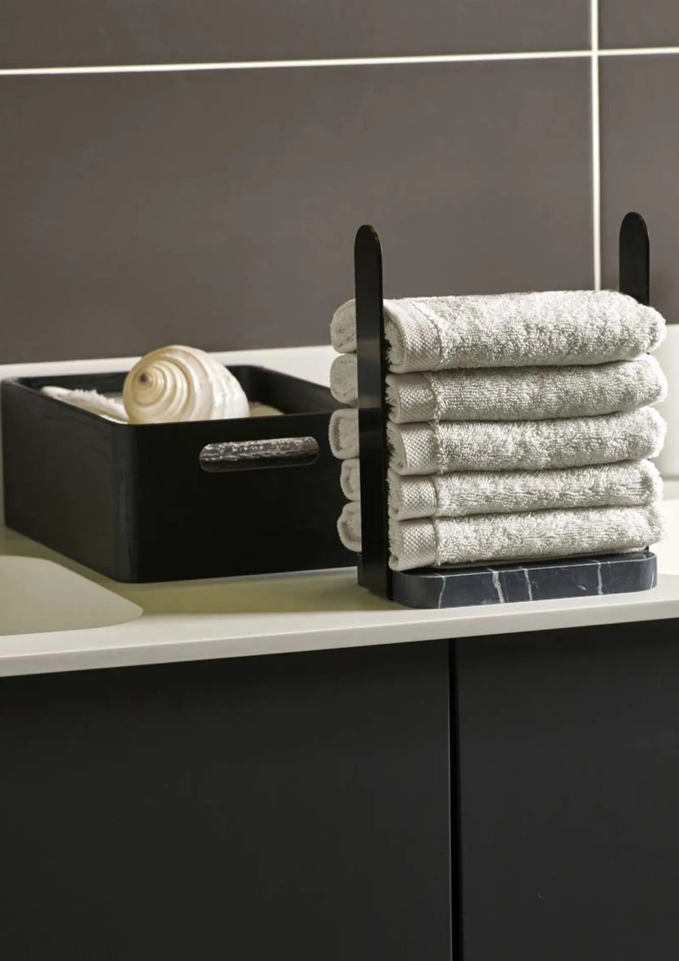 Aquanova Guest towel holder NERO color Black (black)