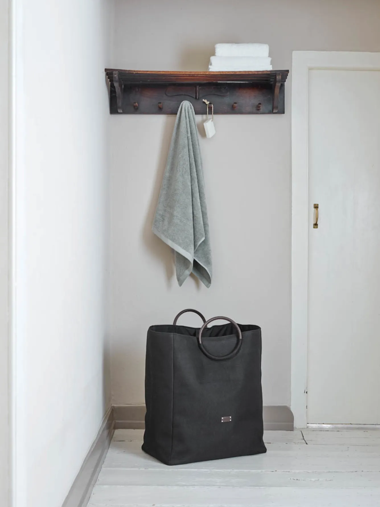 Aquanova Laundry basket JADA color Black-09 (black)