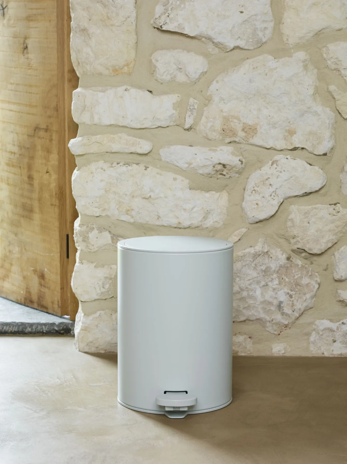 Aquanova Pedal bin RAF color Cloud-334 (3 liters)