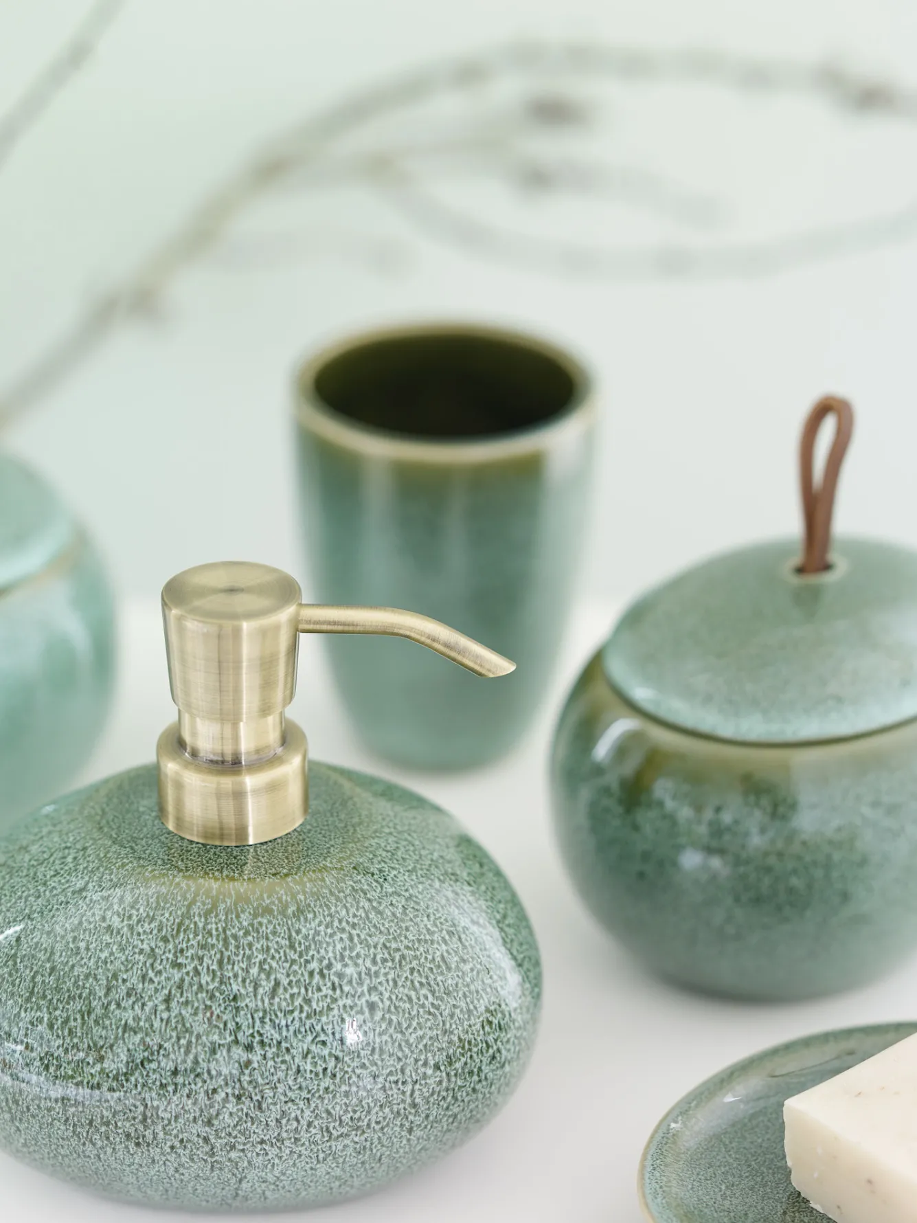 Aquanova Soap dish UGO color Forest-269 (green)