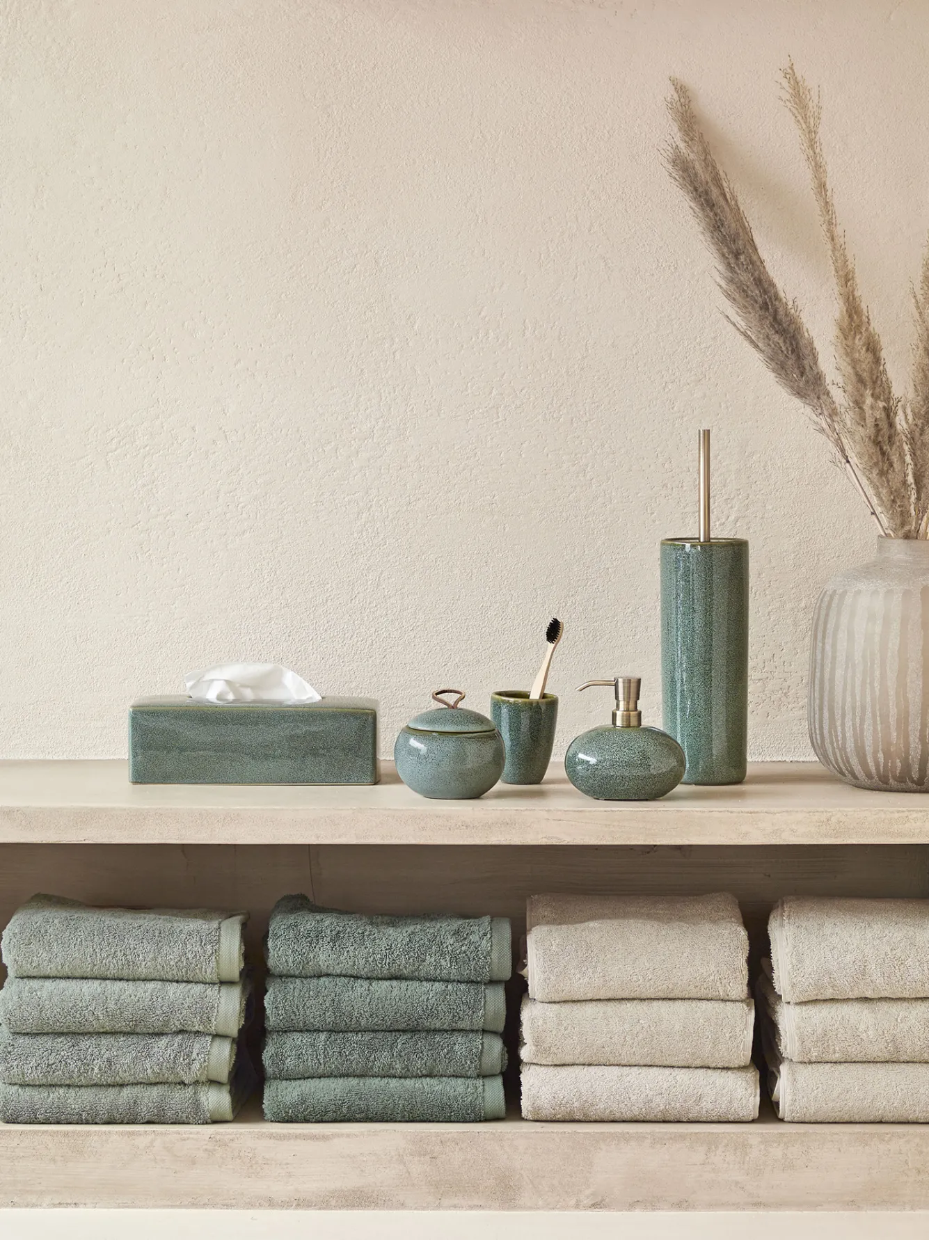 Aquanova Soap dish UGO color Forest-269 (green)