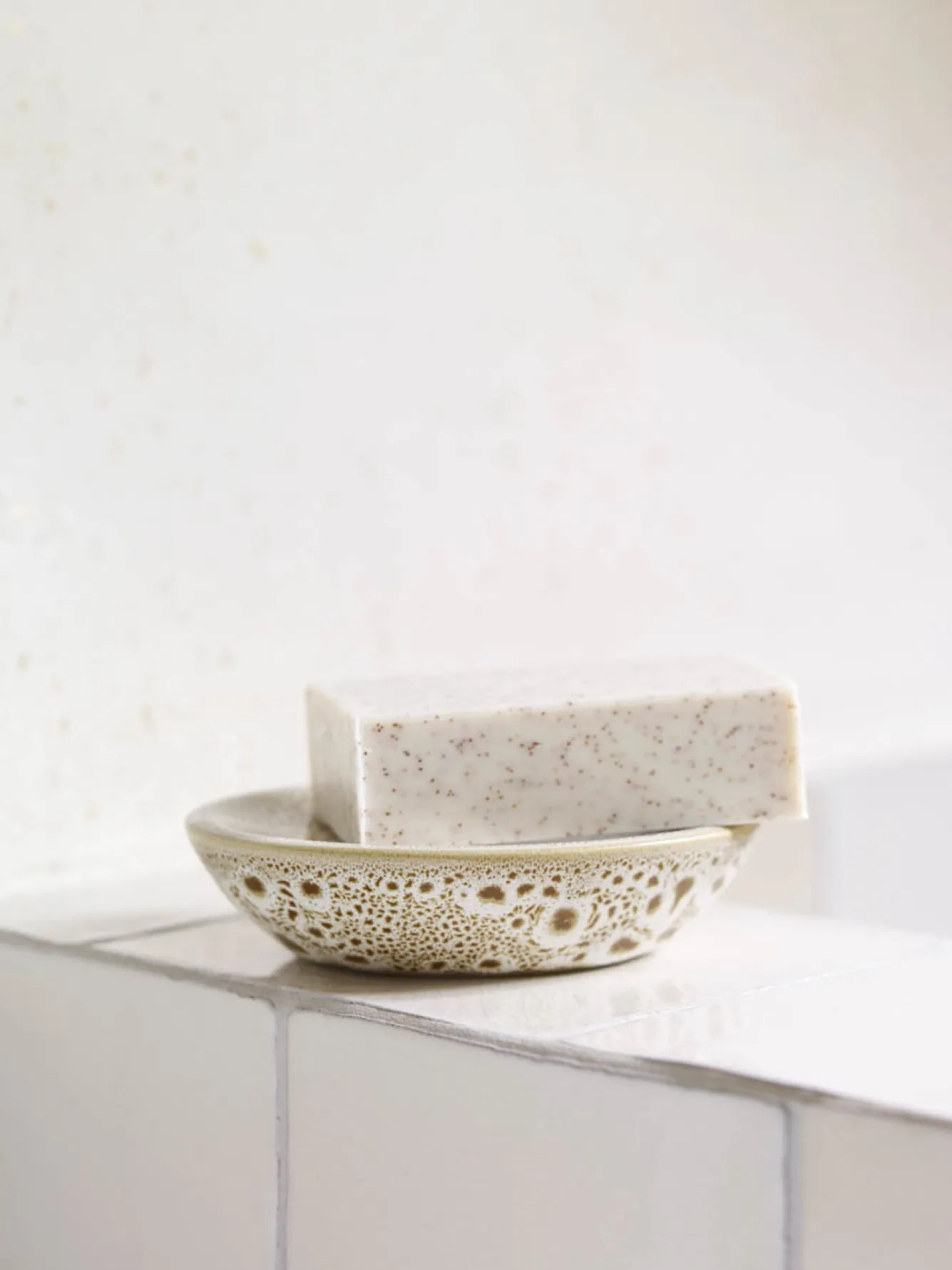 Aquanova Soap dish UGO color Ginger-299 (beige)