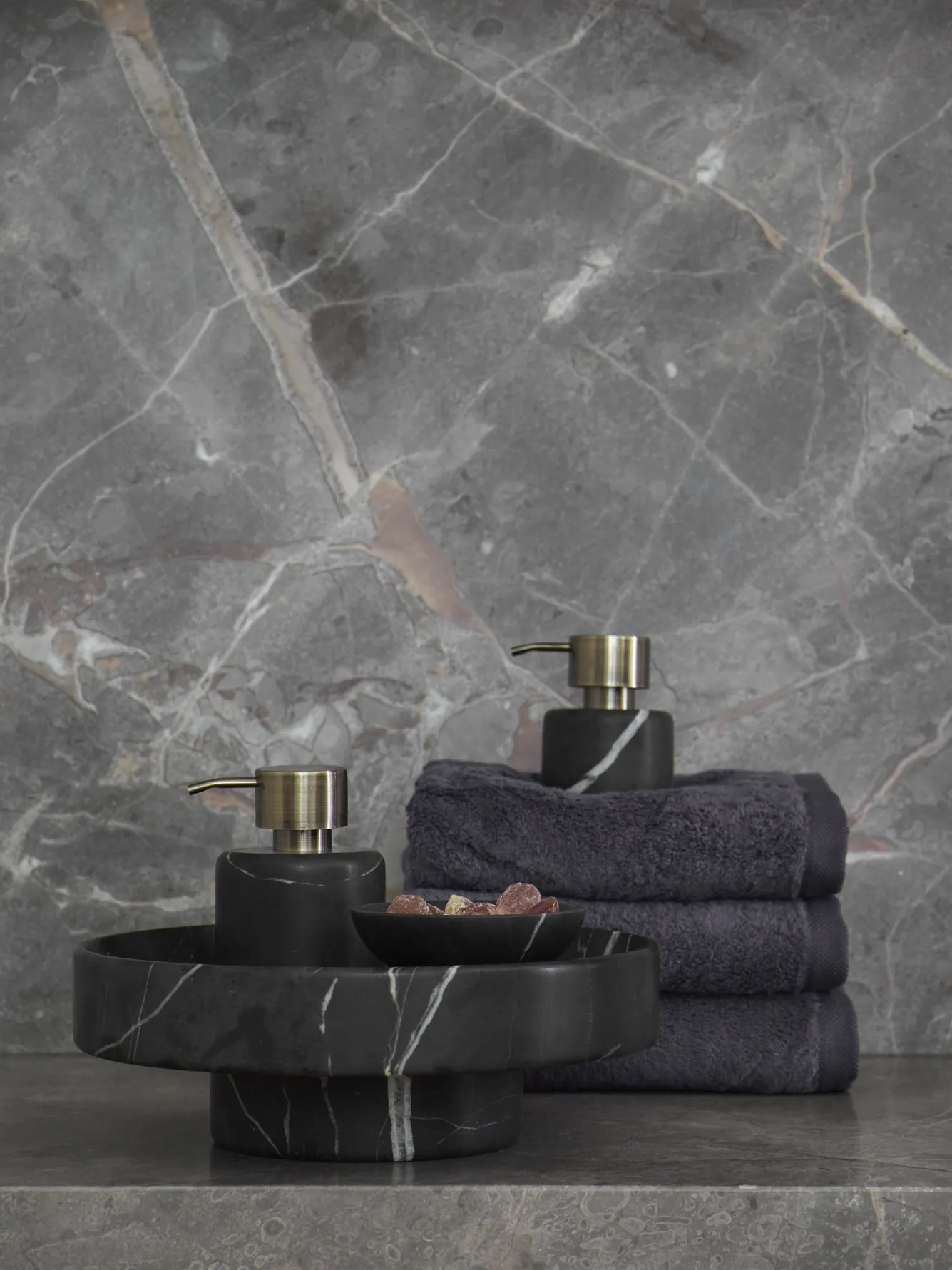 Aquanova Tissue holder NERO color Black (black)