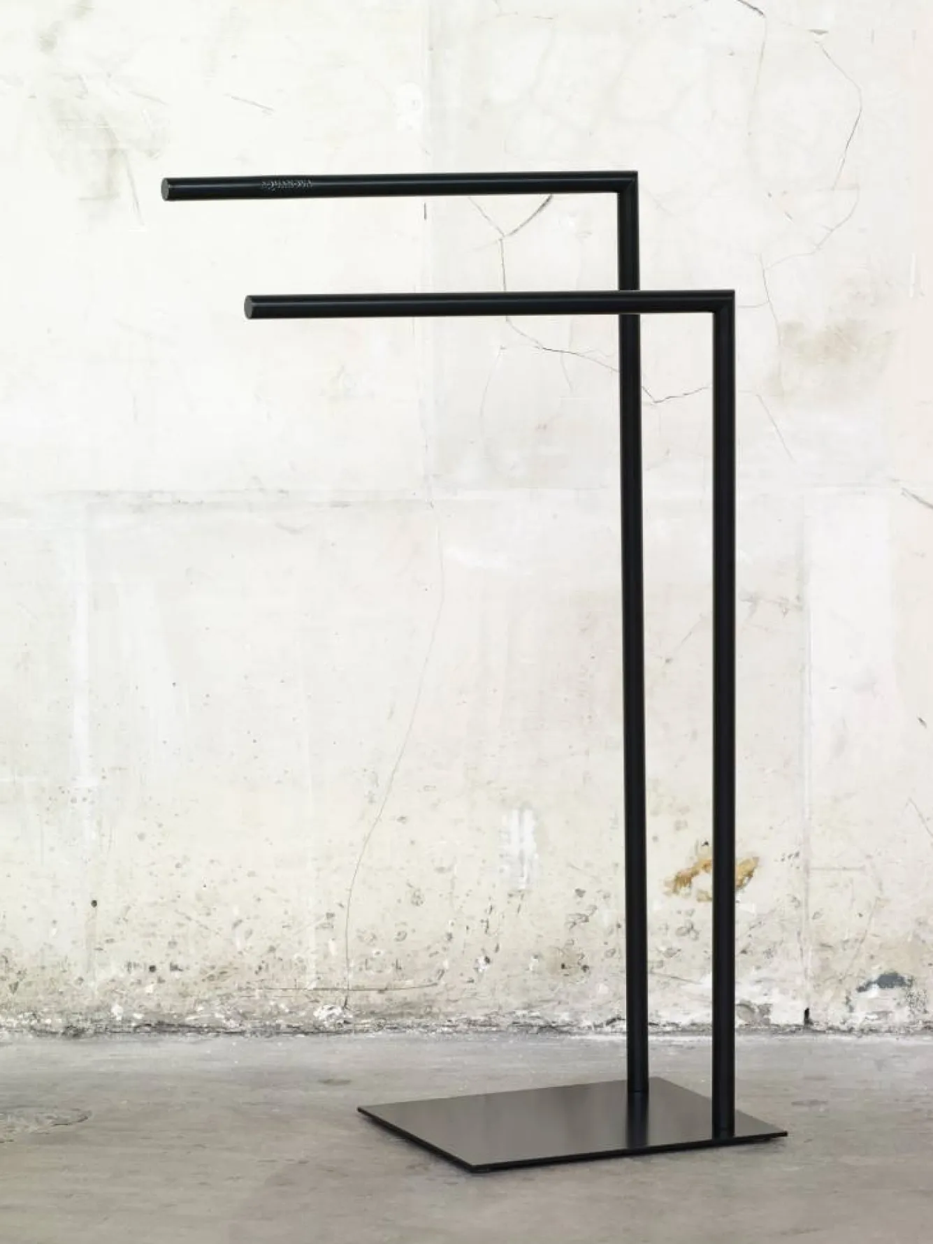 Aquanova Towel rack EPIC H.81cm Black-09