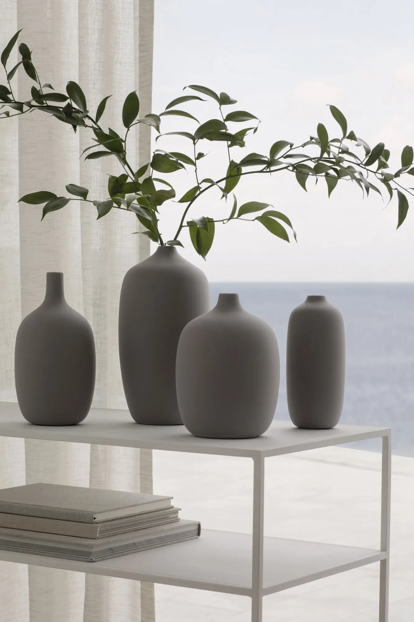 Blomus CEOLA vase 25 cm - color Satellite (66243)