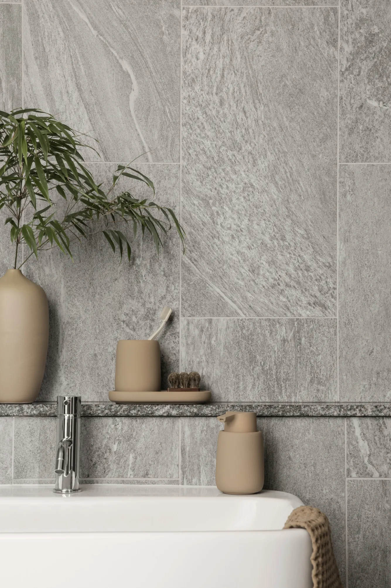 Blomus CEOLA vase 21 cm - color Nomad (66176)