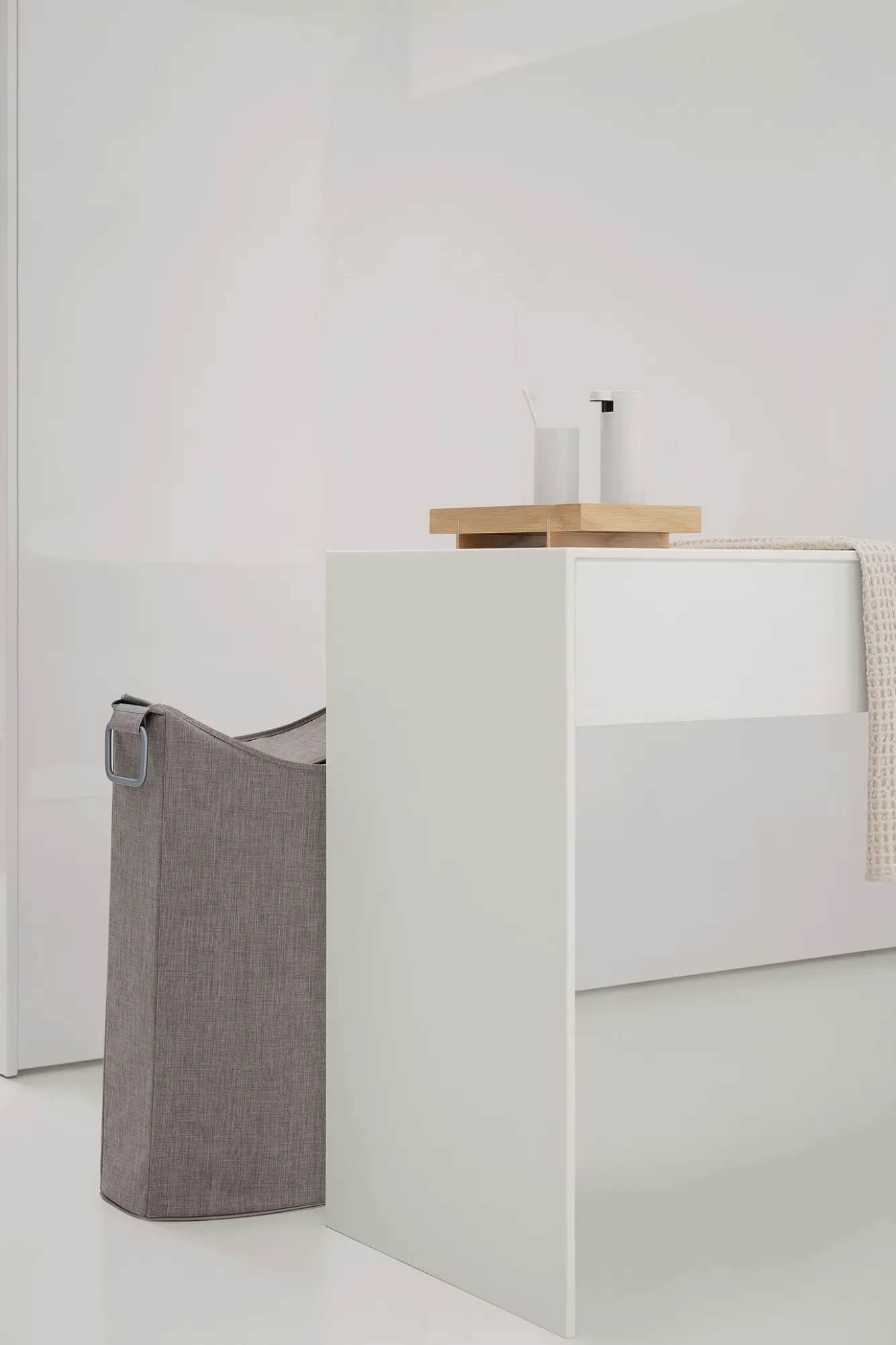 Blomus FRISCO LOUNGE laundry basket Ashes of Roses (69257)
