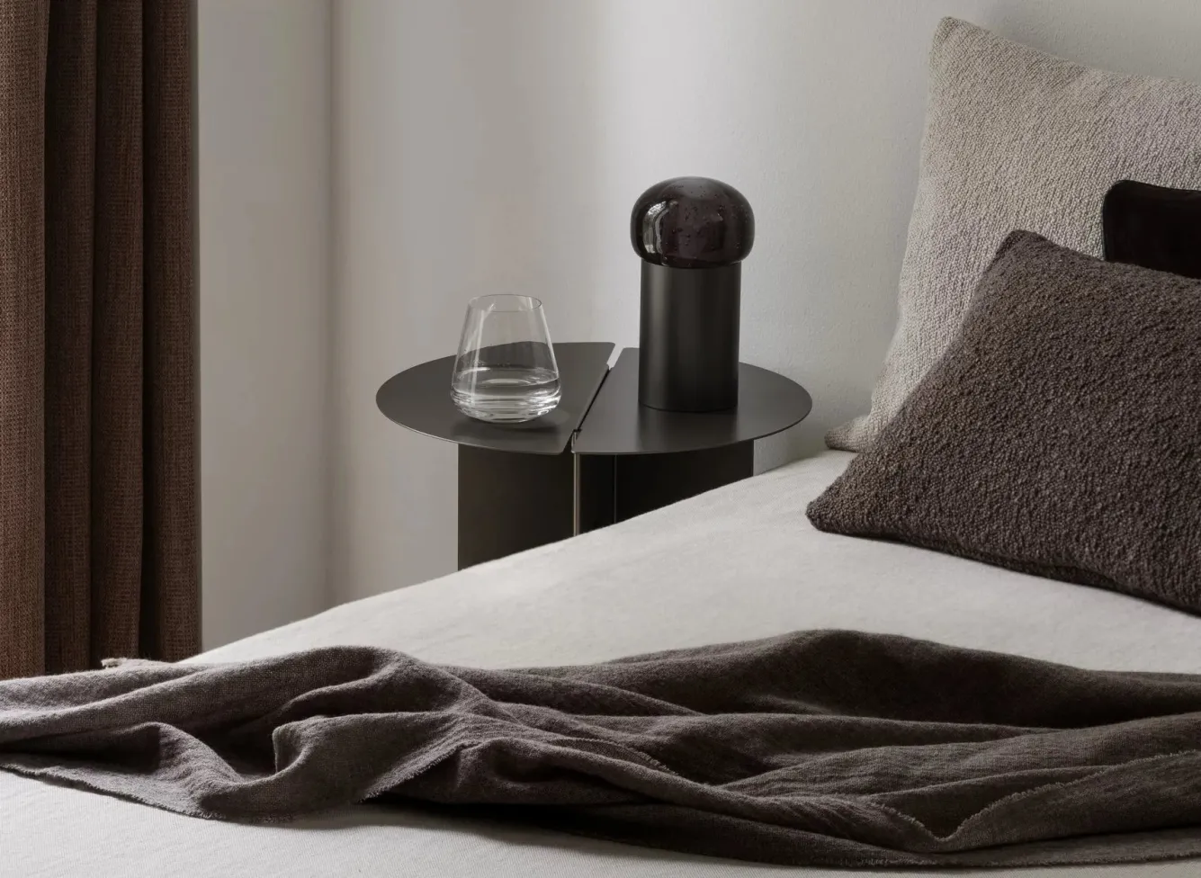 Blomus IRIS table lamp color Gunmetal (67043)