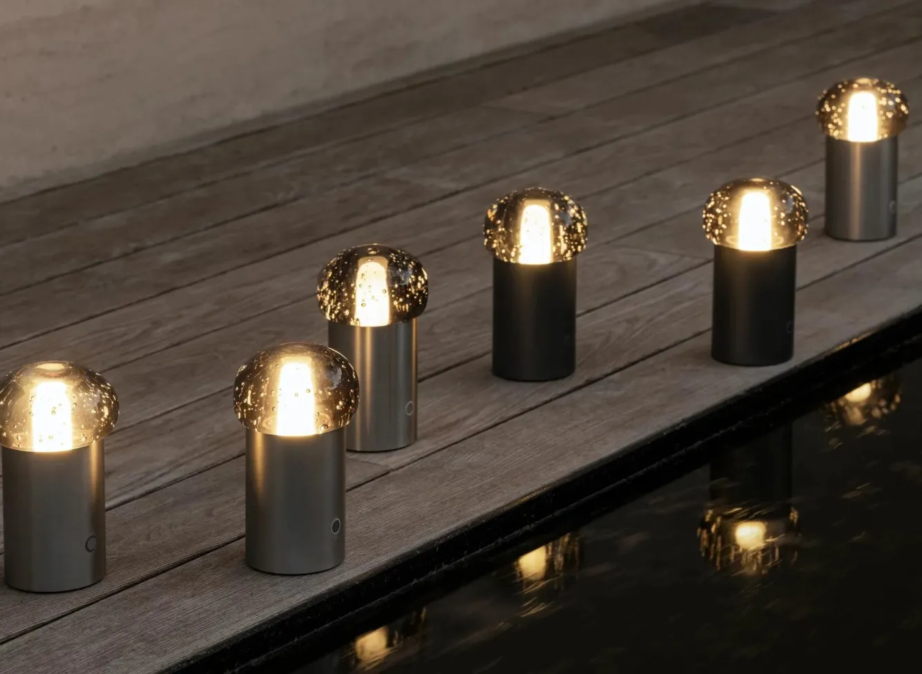 Blomus IRIS table lamp color Metallic Finish (67045)