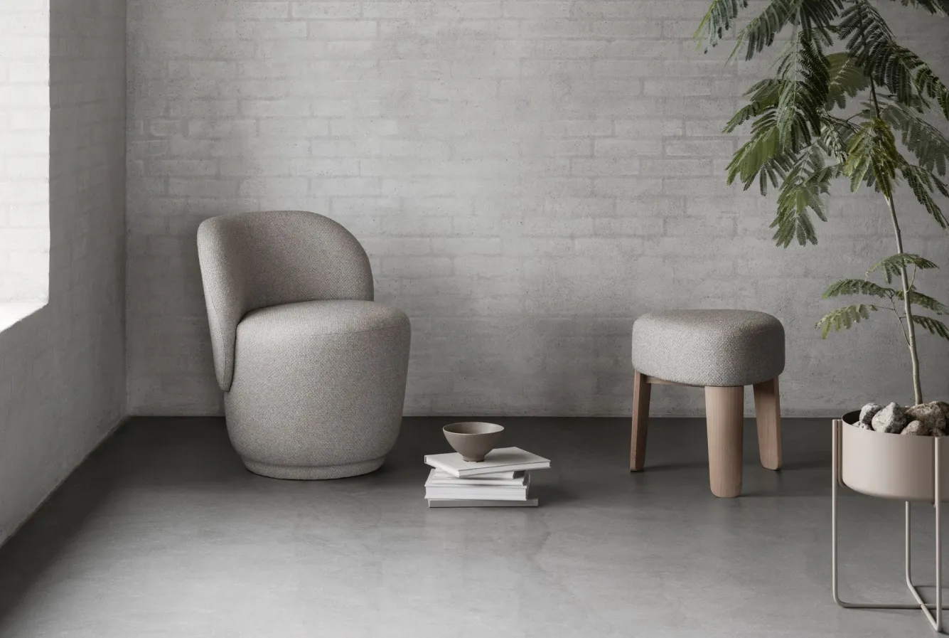Blomus KUON footstool color Desert (oak) 66938