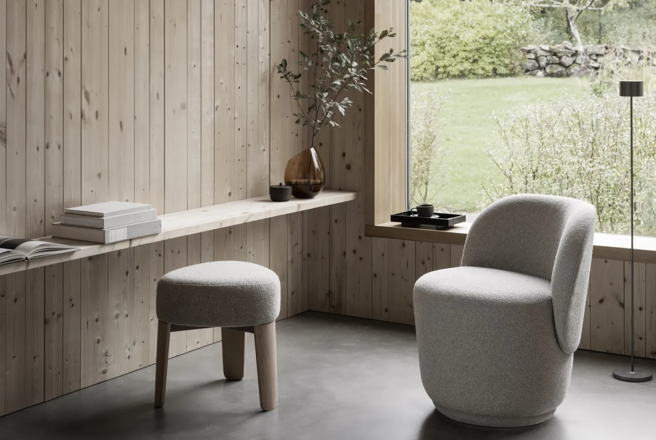 Blomus KUON footstool color Desert (oak) 66938