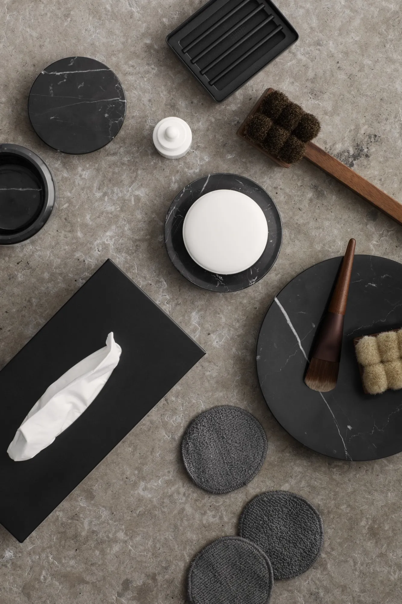 Blomus NEXIO tissue holder color black (66411)