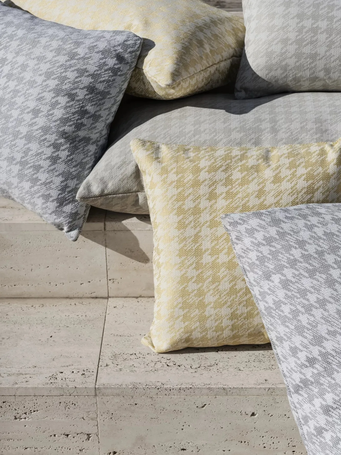 Blomus STAY cushion Twigh - color Sand (62143) 70x30 cm