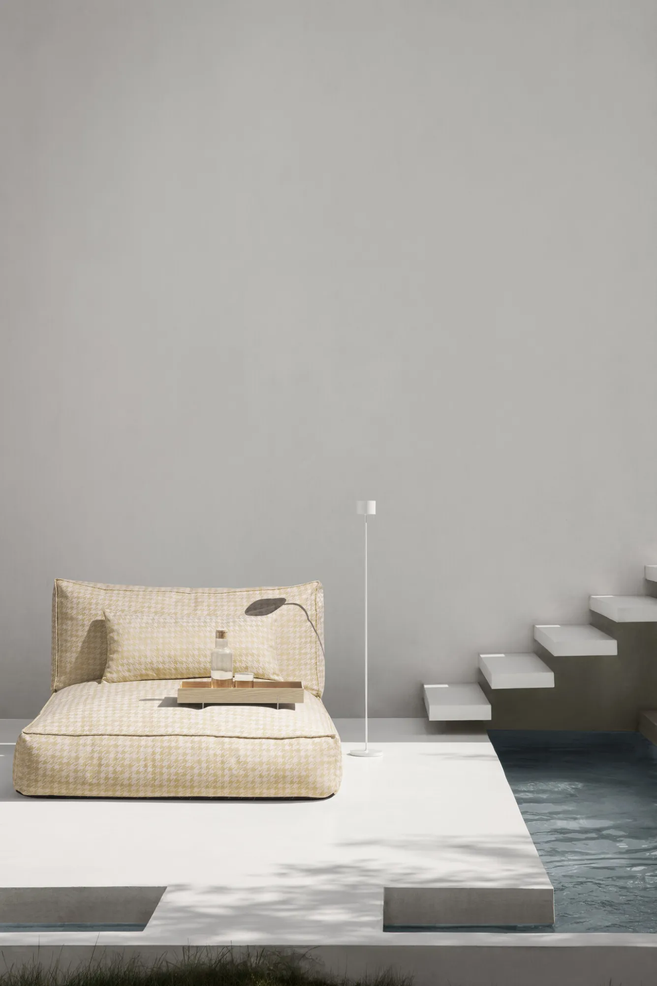 Blomus STAY daybed Twigh - color Sun (62138)