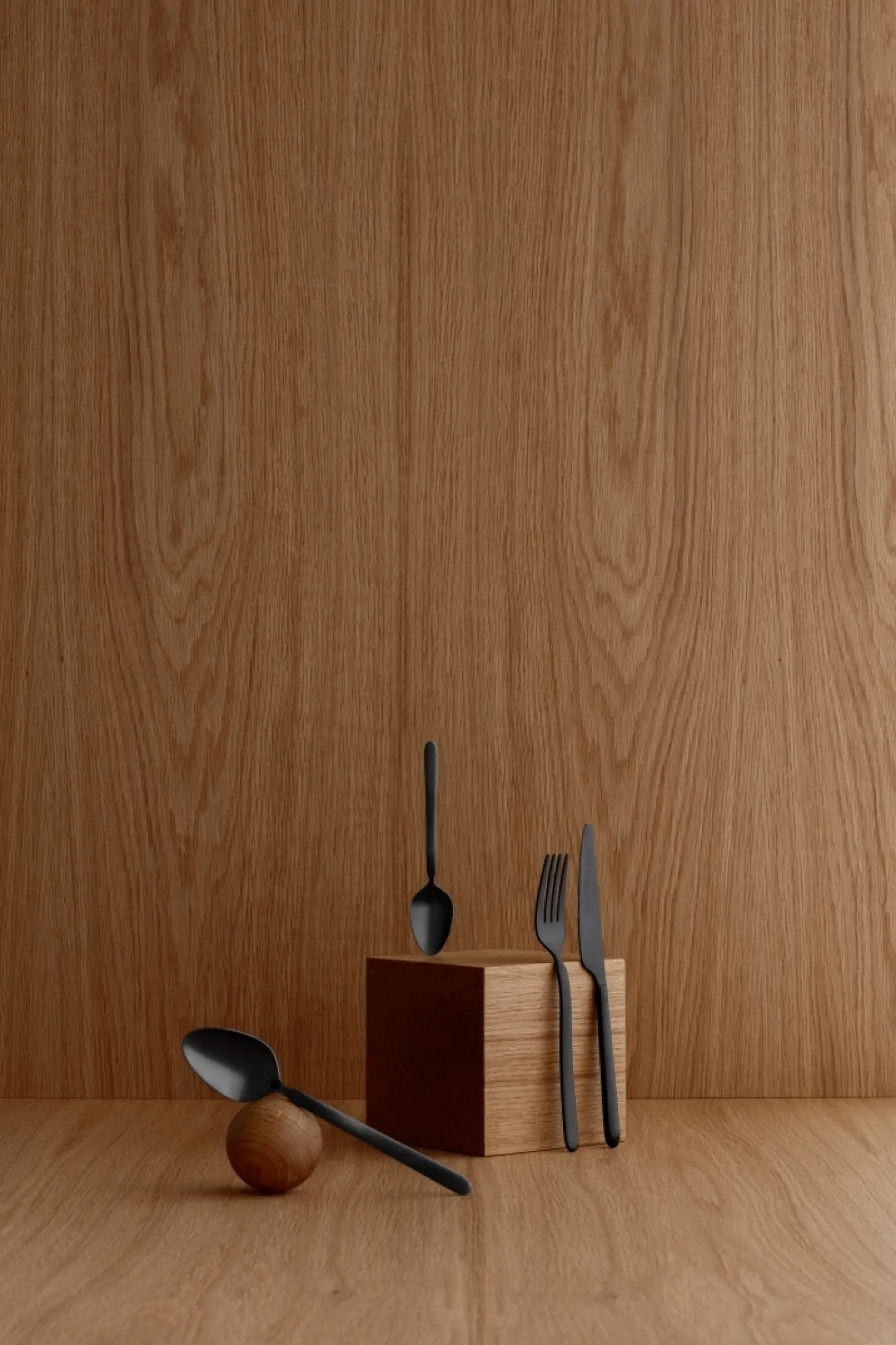 Blomus STELLA cutlery set 16-piece color Black - 64195