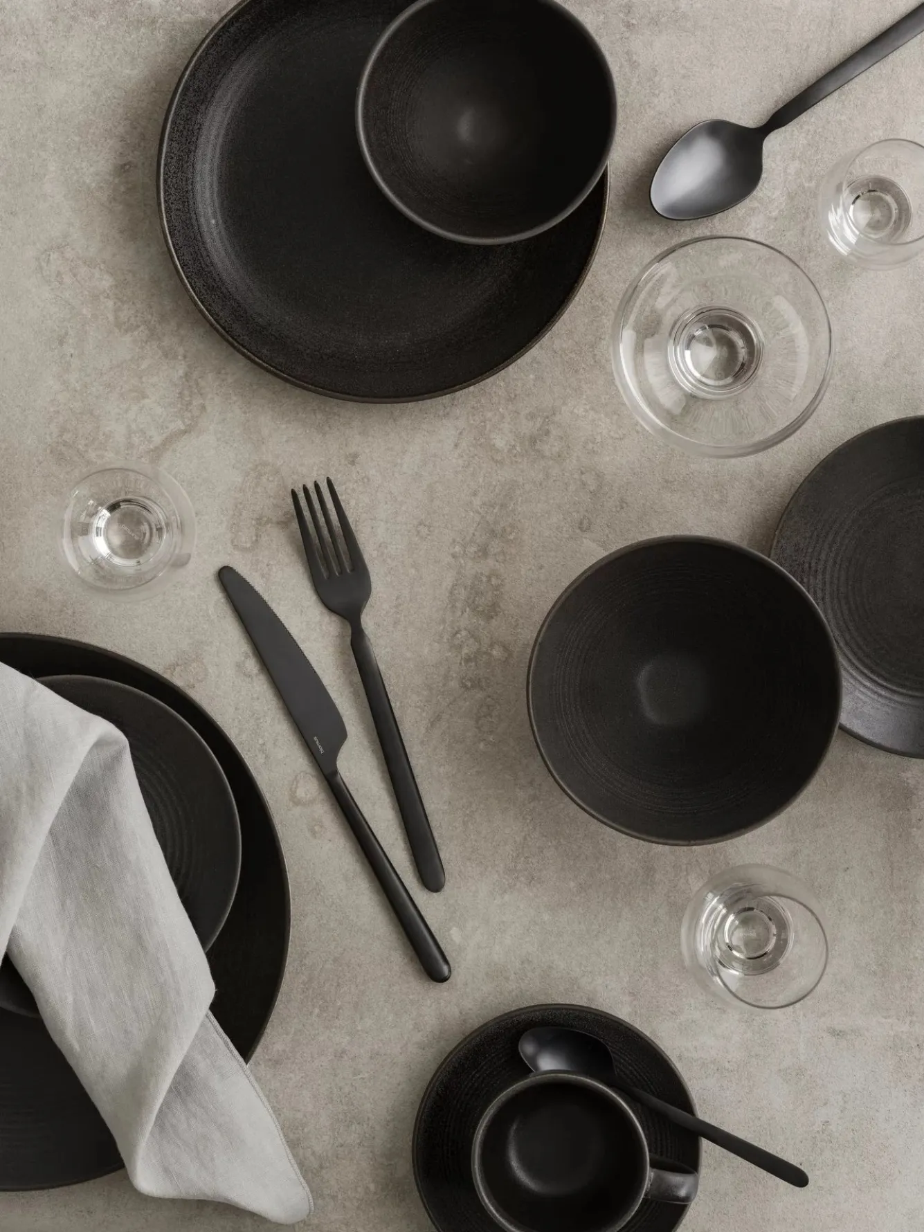 Blomus STELLA cutlery set 16-piece color Black - 64195
