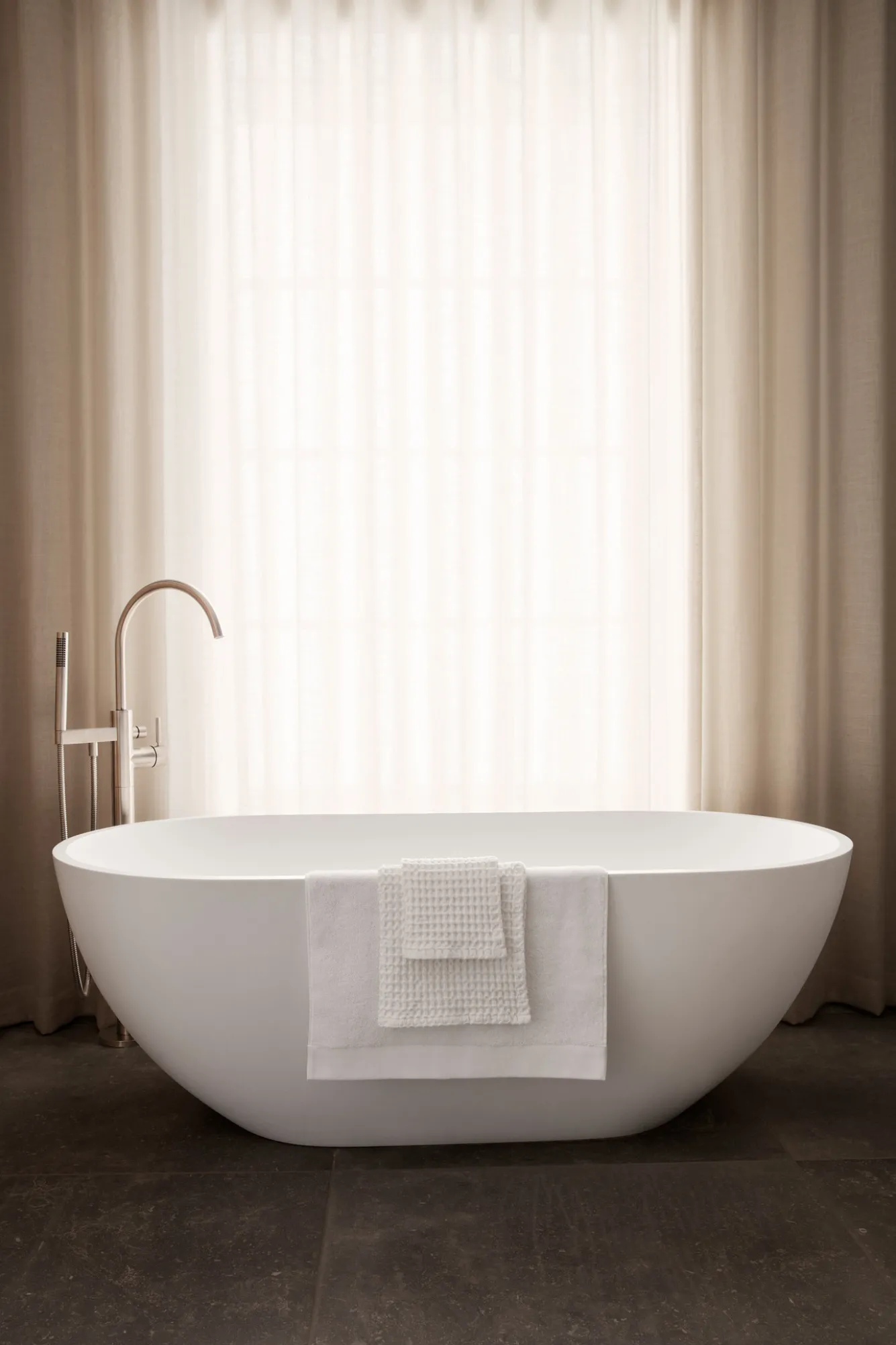 Blomus Towel CARO waffle pattern 50x100 cm color White (66305)