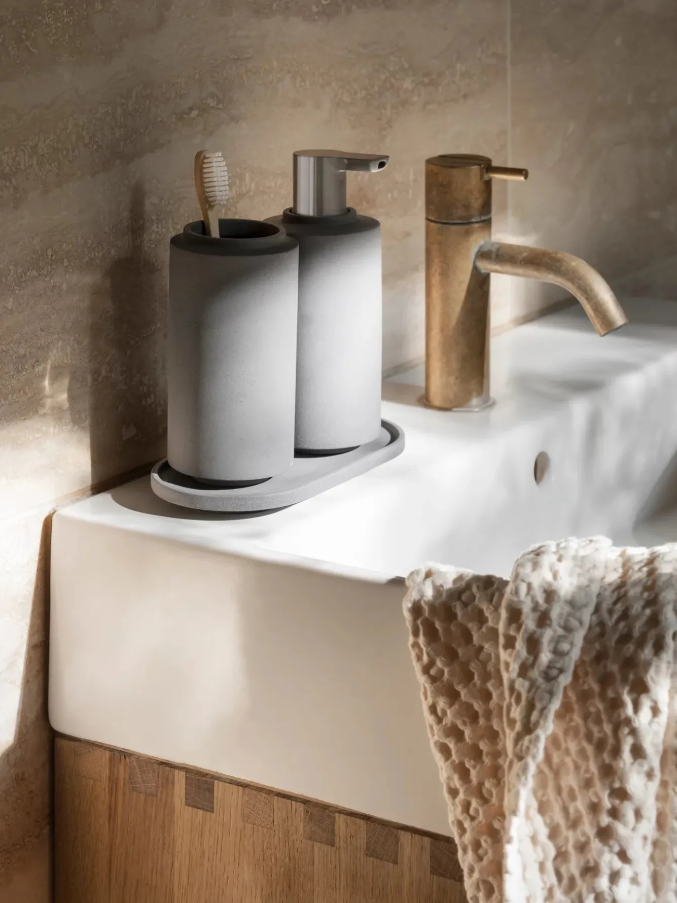 Blomus Towel waffle pattern 50x100 cm CARO color Moonbeam (69001)