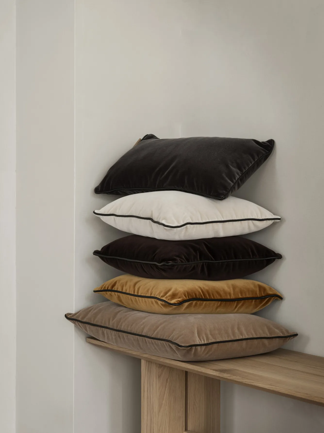 Blomus VELVET cushion cover 30x50 - Magnet (66564)