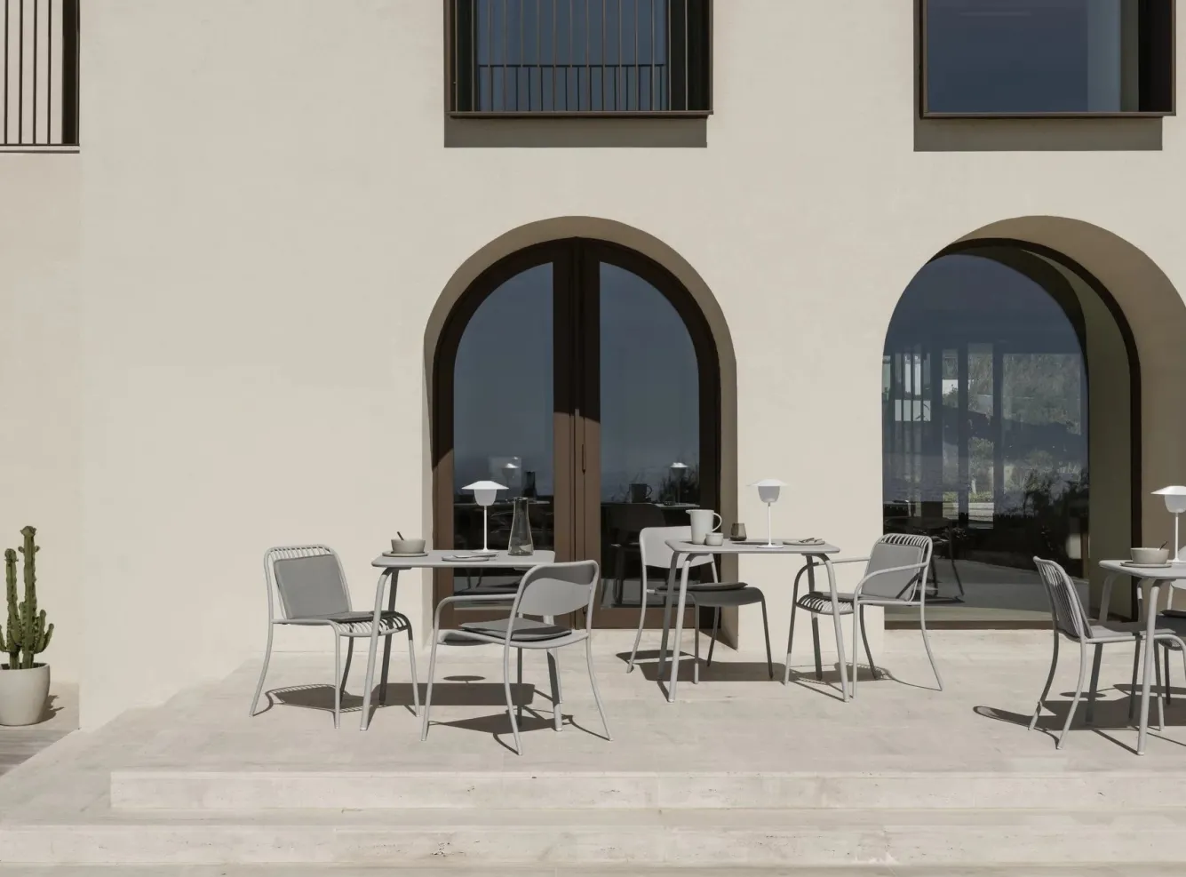 Blomus YUA WIRE garden chair armrest Silk Gray (62178)