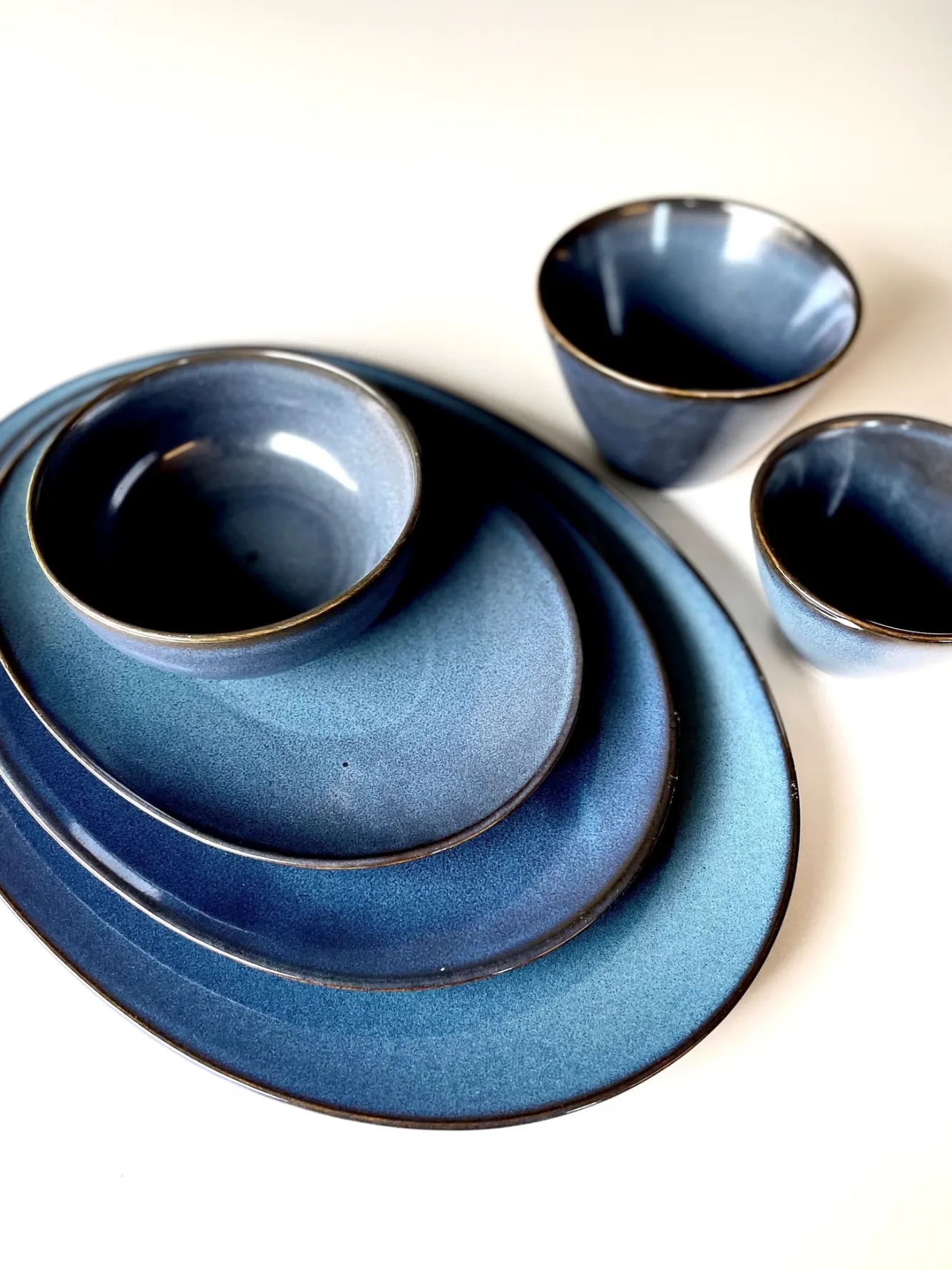 BonBistro CIRRO flat plate oval 24 cm - Dark blue (740974)