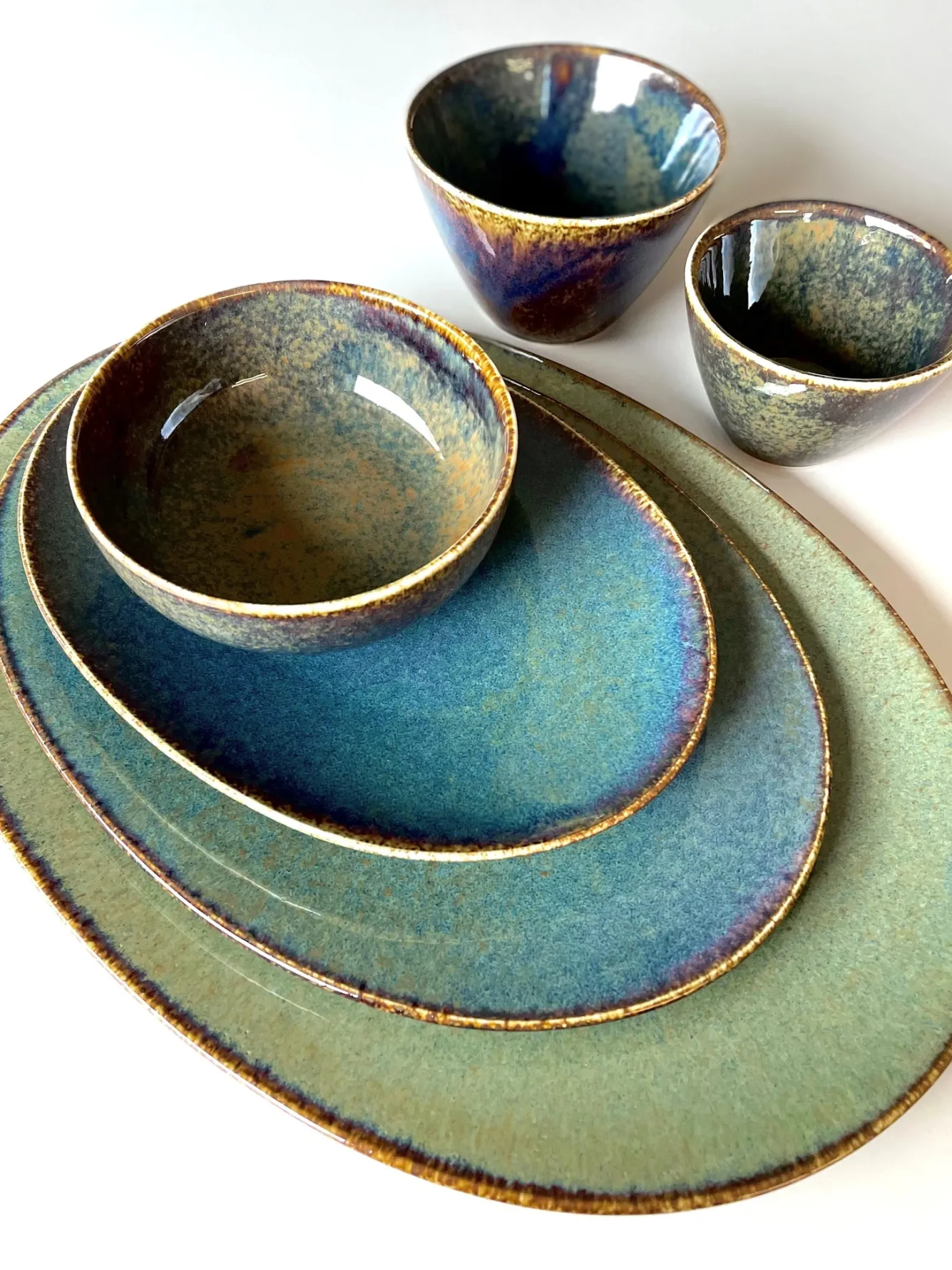BonBistro CIRRO flat plate oval 24 cm - Green multi (740555)