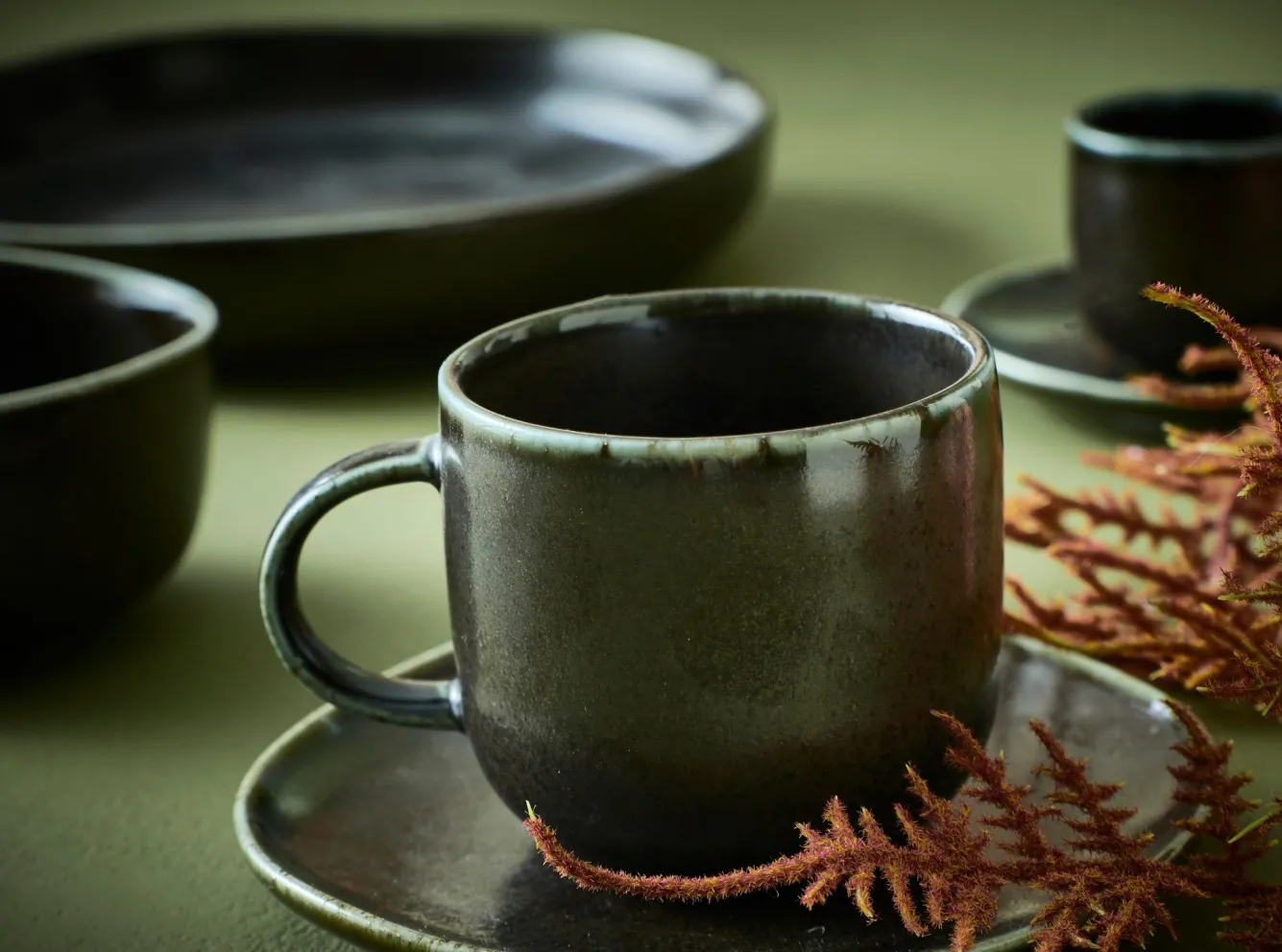 SP STUDIO URBAN cup and saucer - Ebony (803548 + 803549)