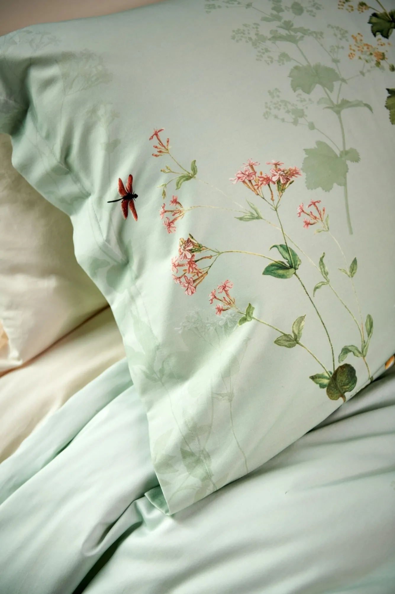 Vandyck Duvet cover GARDENIA Smoke Green 240x220 cm (satin cotton)