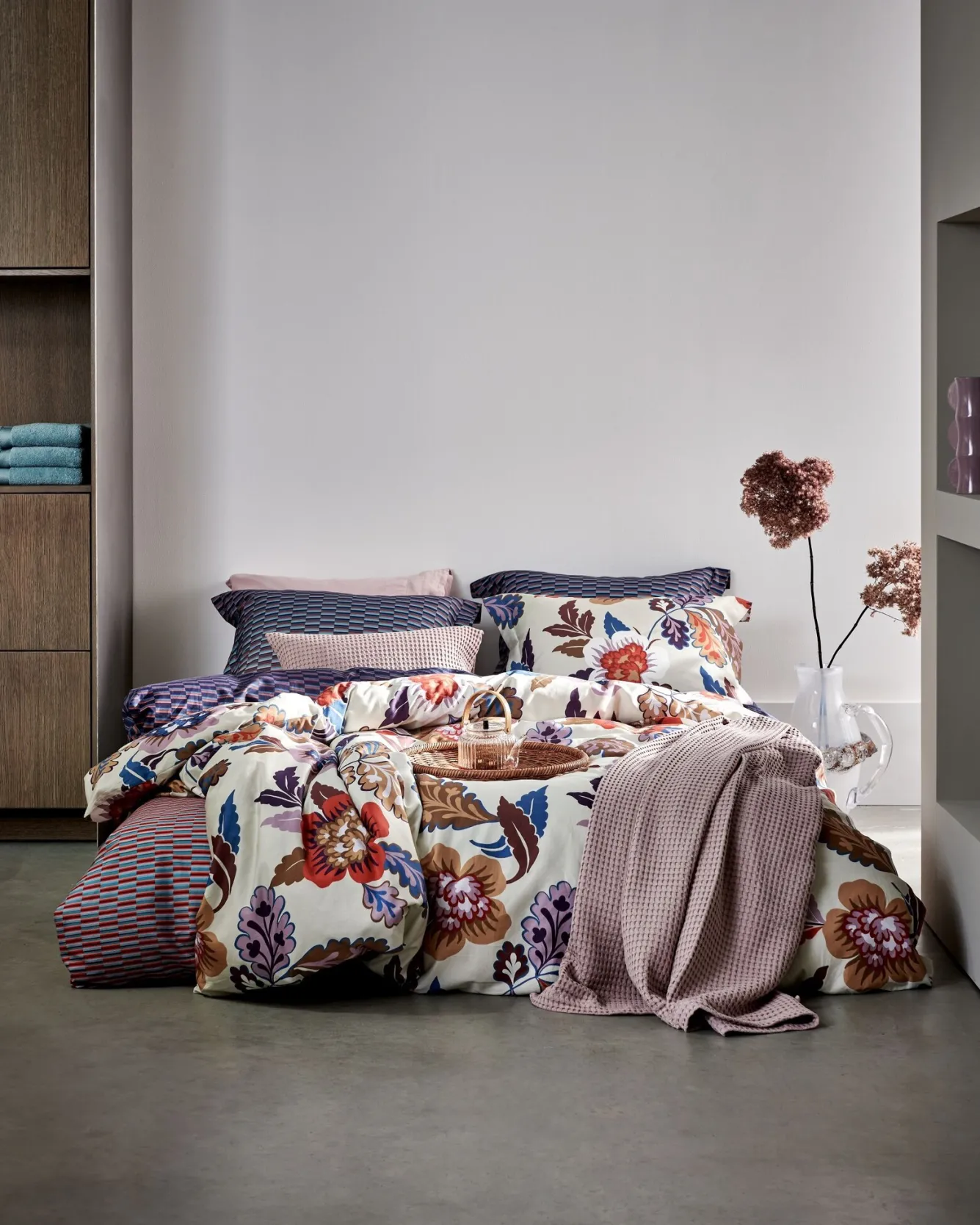 Vandyck Duvet cover GRAPHIC multi 240x220 cm (satin cotton)