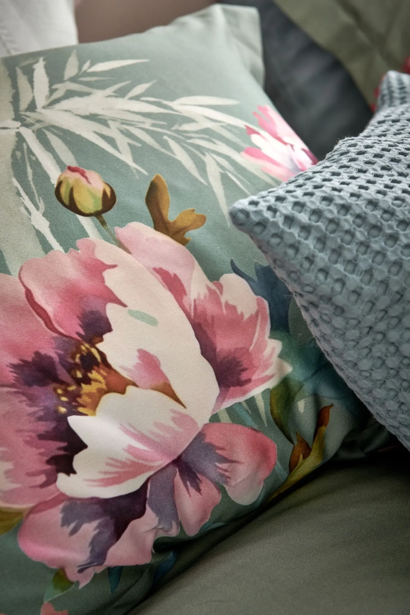 Vandyck Duvet cover PINK PEONY Multi 200x220 cm (satin cotton)