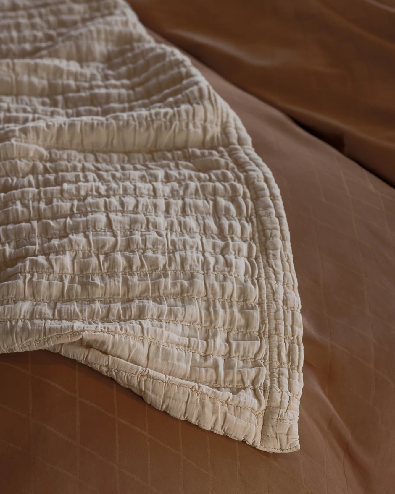 Vandyck Duvet cover PURITY Monaco Caramel 200x220 cm (satin cotton)