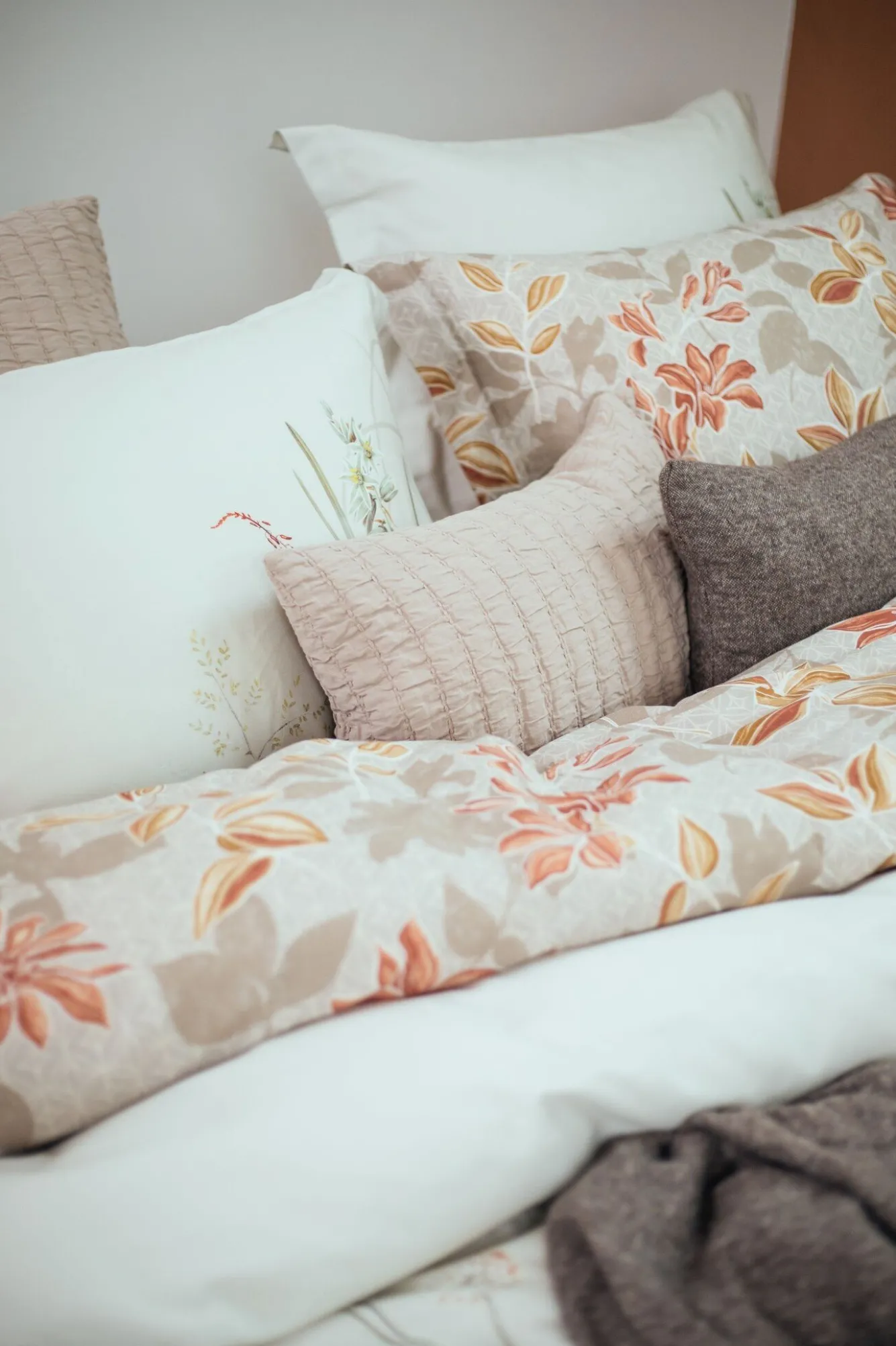 Vandyck Duvet cover MORNING DEW linen 240x220 cm (satin cotton)